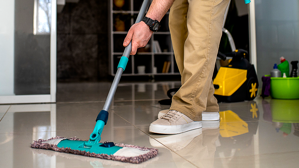 Por que devo utilizar o Mop na limpeza diária